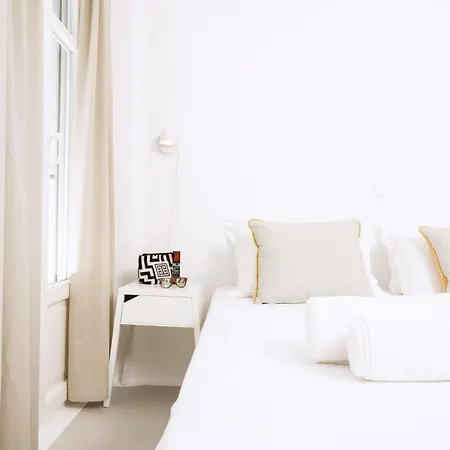 Seaside Paros - * Ambelas